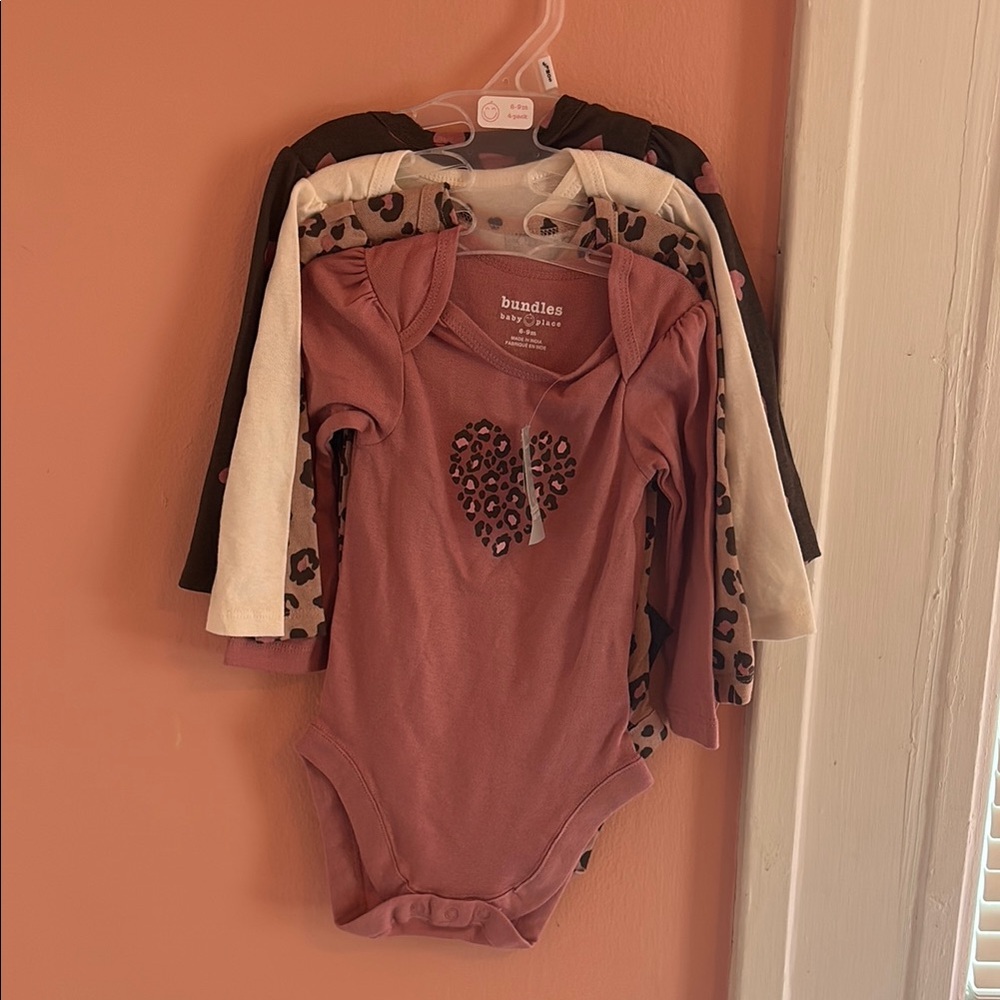 Baby 4psckOne Piece - Pink Leopard Heart